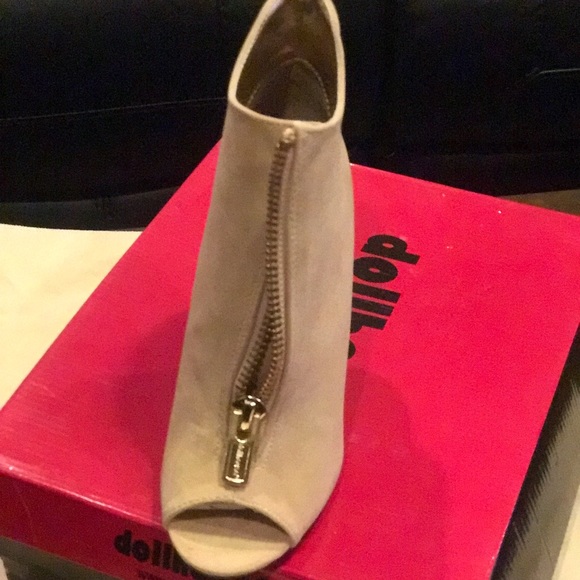 Tan Bootie open toe (Brand New) - Picture 2 of 3